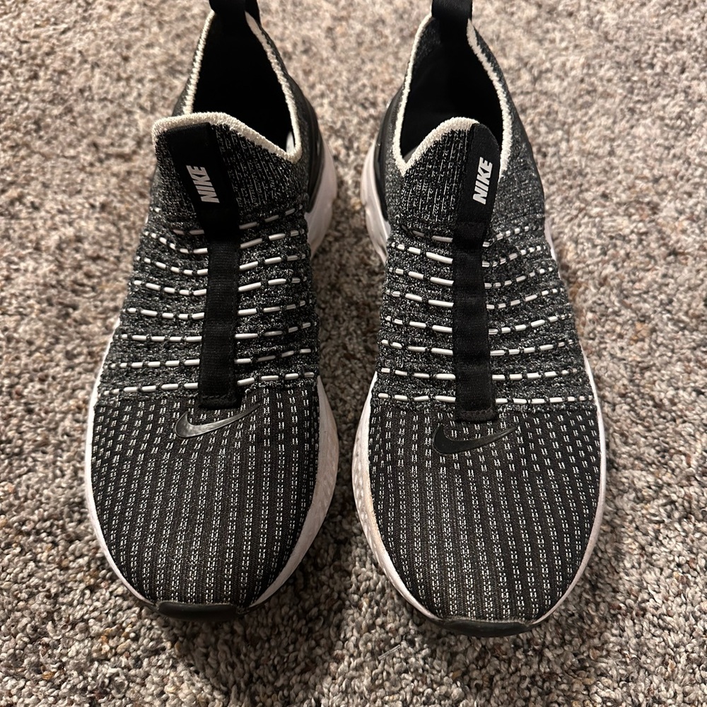 Phantom Nike Black and White Knit Sneaker Shoes for Running and Workout